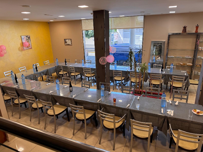 Ampliar Salón Eventos